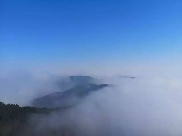对于西山，我不是归人，是个过客