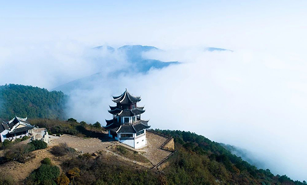 对于西山，我不是归人，是个过客