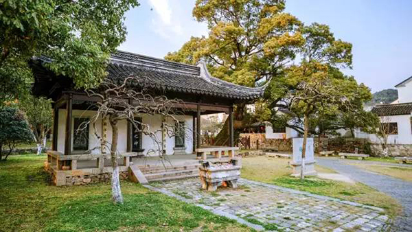 对于西山，我不是归人，是个过客