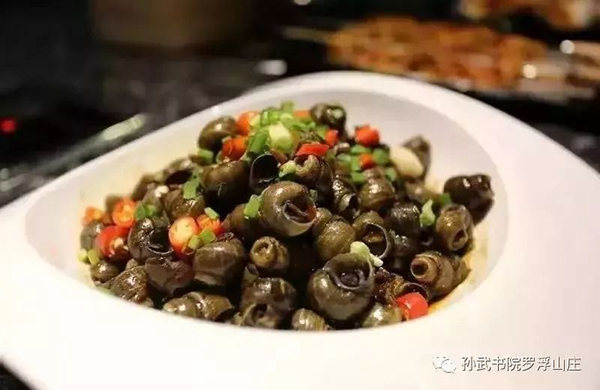 春风十里不如吃起，记那些引诱你味蕾的穹窿美食！