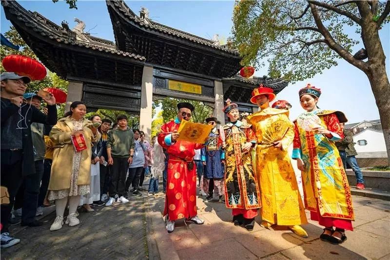 游园赏花探艺寻美味......五一游玩宝鉴等你来查收
