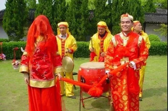游园赏花探艺寻美味......五一游玩宝鉴等你来查收