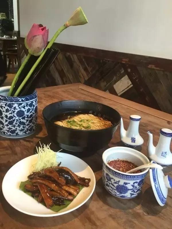 终于等到你，洞庭饭店老牌一碗面又重新开卖啦！！！