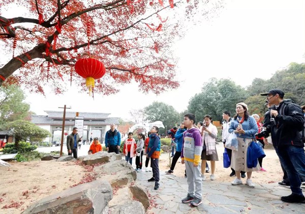 姑苏晚报“二十四节气自然学校”走进穹窿山