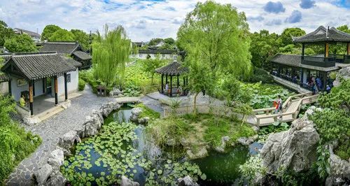 吴越风情江南梦，西施采莲舞香溪