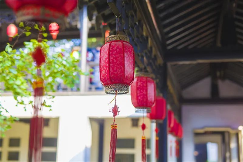 吴越风情江南梦，西施采莲舞香溪