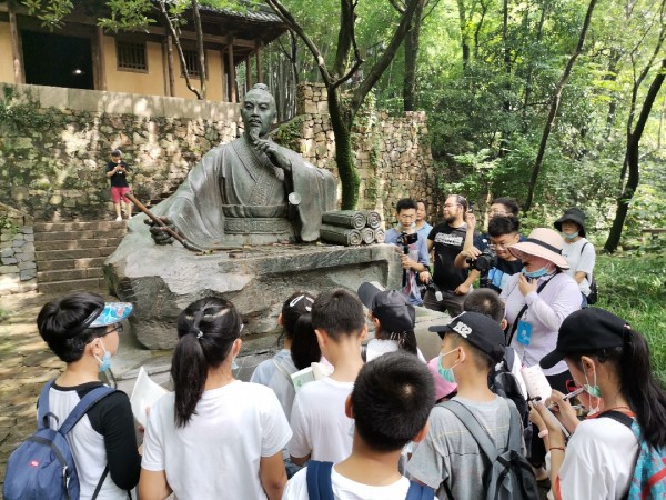 苏州小记者团探秘穹窿山沁凉季