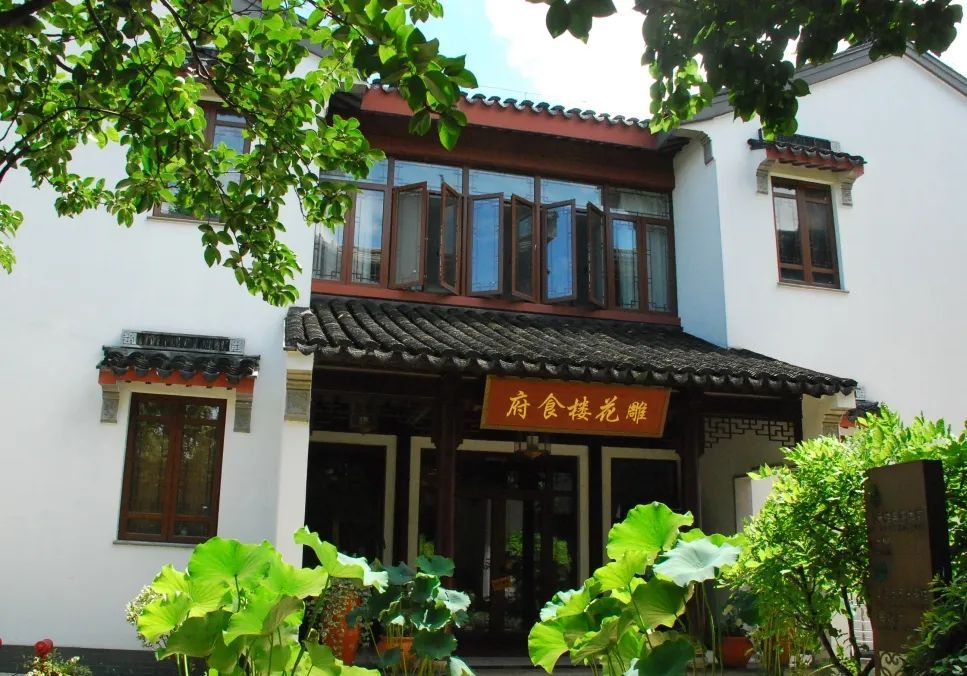 在雕花楼，赏一场“蓄谋已久”的花开