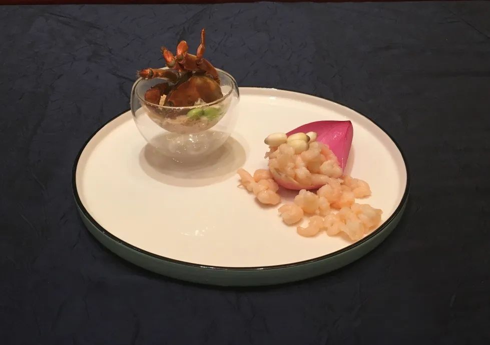 在雕花楼，赏一场“蓄谋已久”的花开