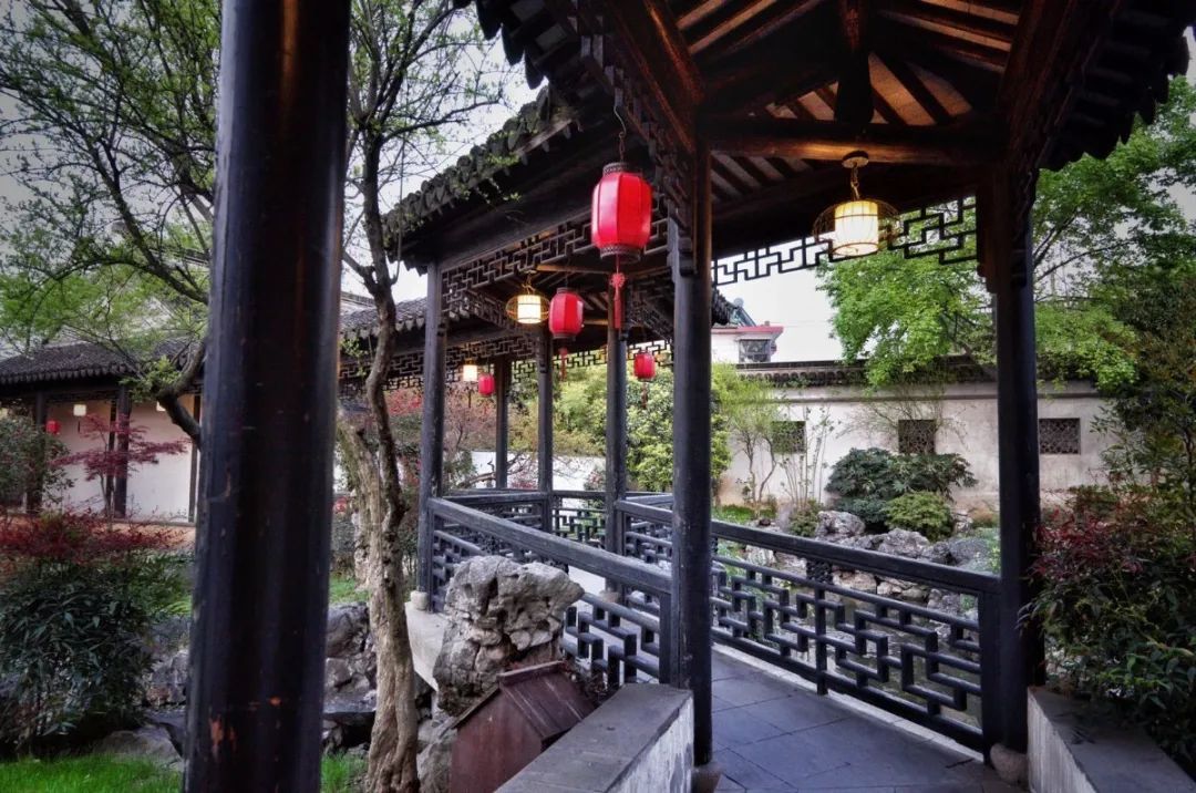 诗意栖居丨老宅变民宿，绝对有故事！