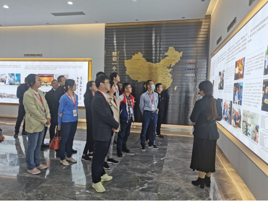 吴中区文化体育和旅游局开展“‘三大法宝’重燃激情 火红年代再攀新高”“4+1”沉浸式实境教育活动