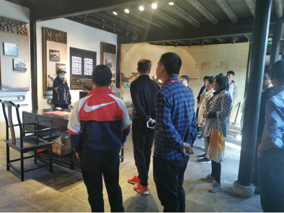 吴中区文化体育和旅游局开展“‘三大法宝’重燃激情 火红年代再攀新高”“4+1”沉浸式实境教育活动