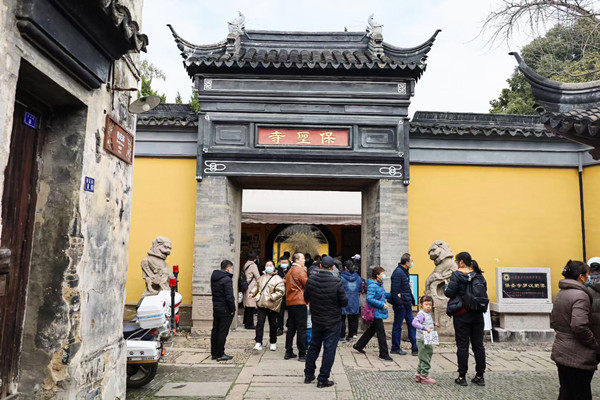 甪直景区“不打烊” 就地过年也很“燃”