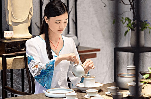 踏青、登高、吃茶......全在这座山里了！