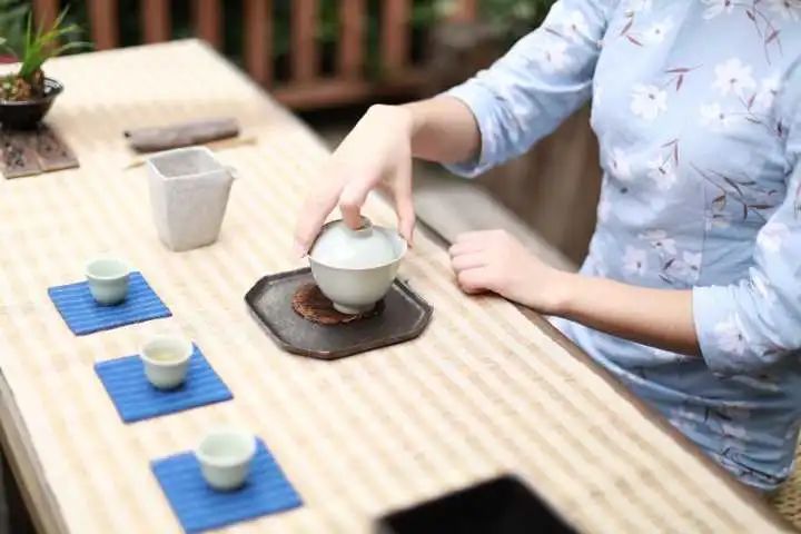 踏青、登高、吃茶......全在这座山里了！
