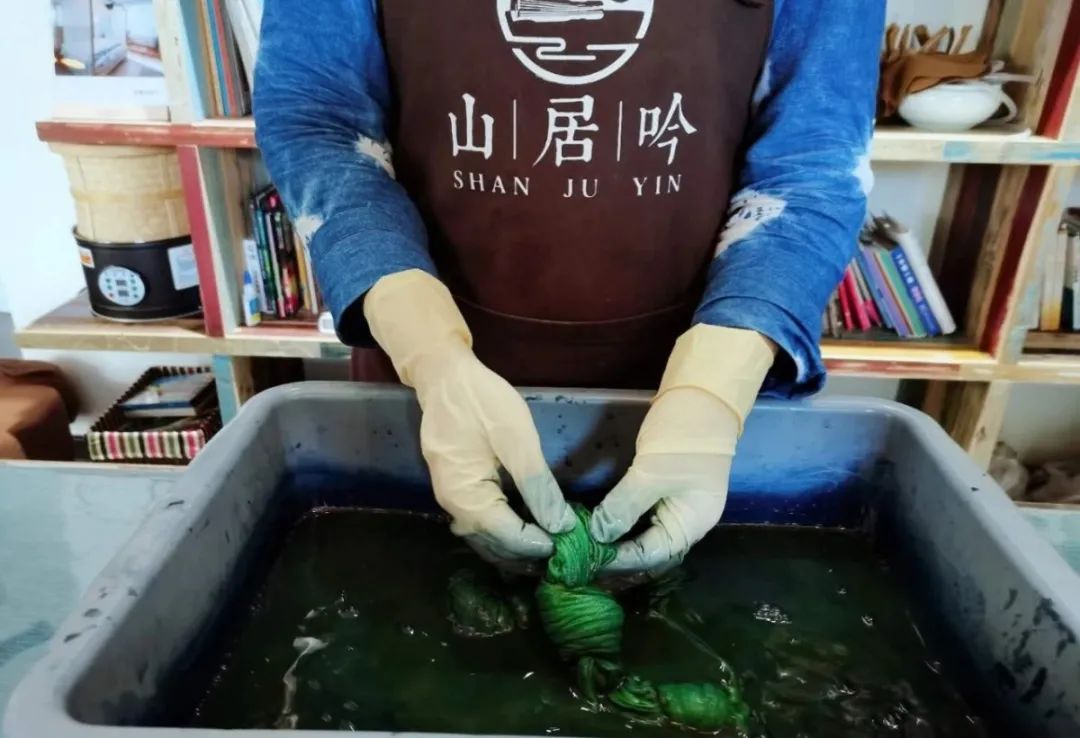 诗意栖居丨煮茶、抚琴、扎染……这个民宿，爱了，爱了