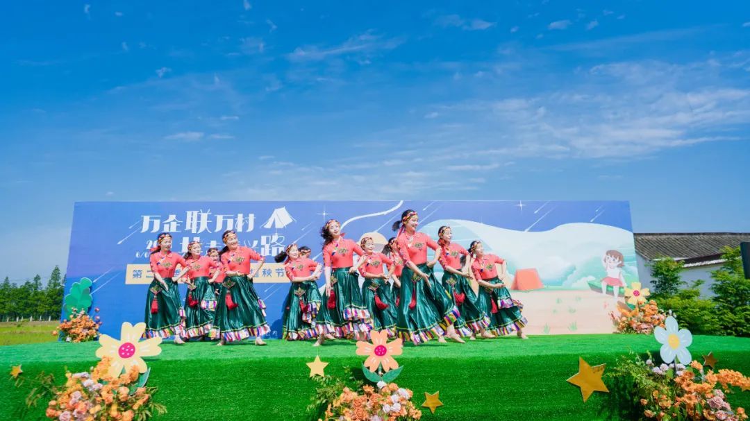 2021第二届香乡恬田夏日插秧节正式启动！