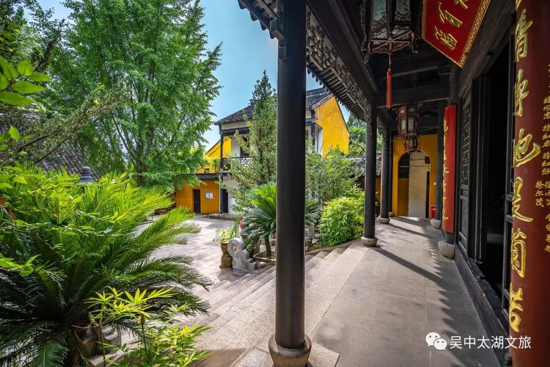 钻进塔山上的书院，与喧闹的都市隔绝2小时！