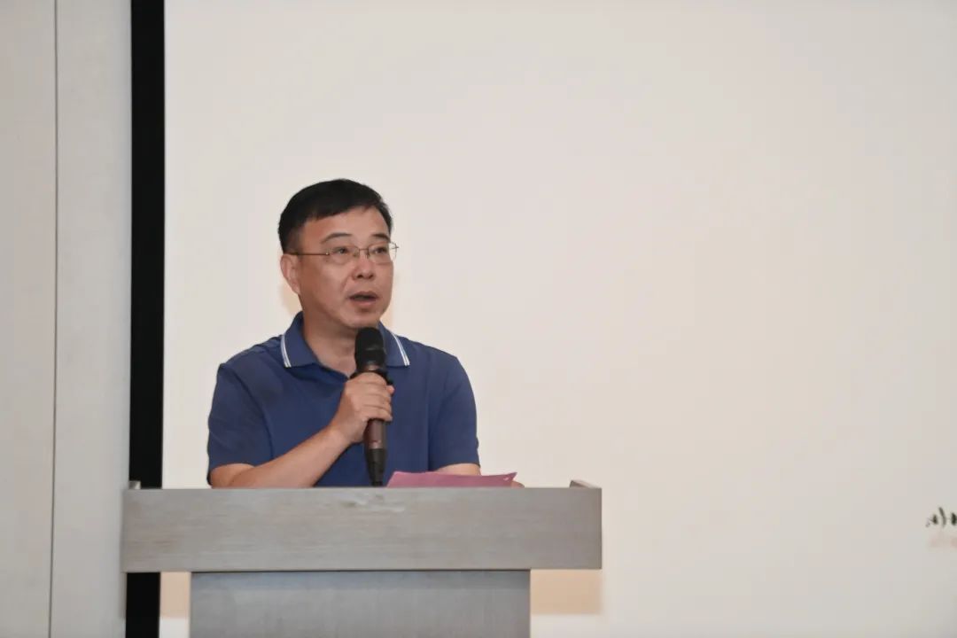 看！这个展览有点意思！