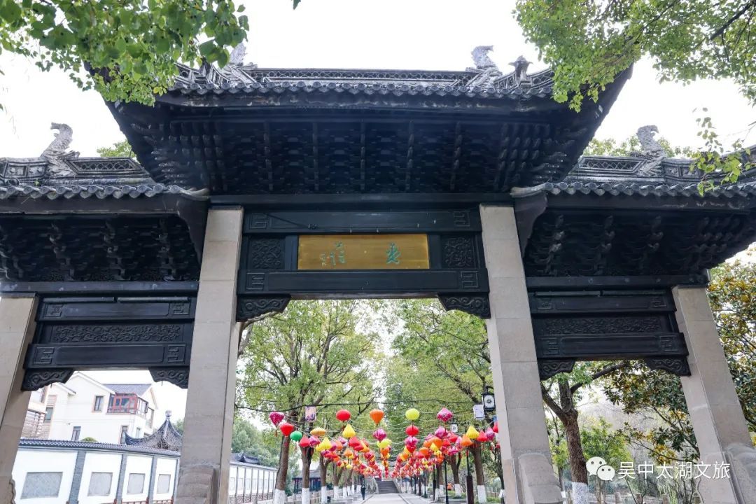乾隆六下江南的原因是……