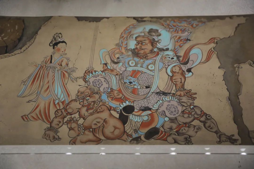 年度重磅大展抢先揭秘，明天就出发~