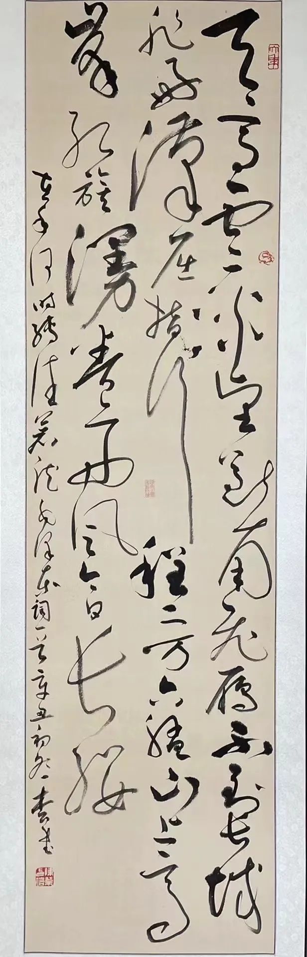“艺”起加油！我们一定能赢！
