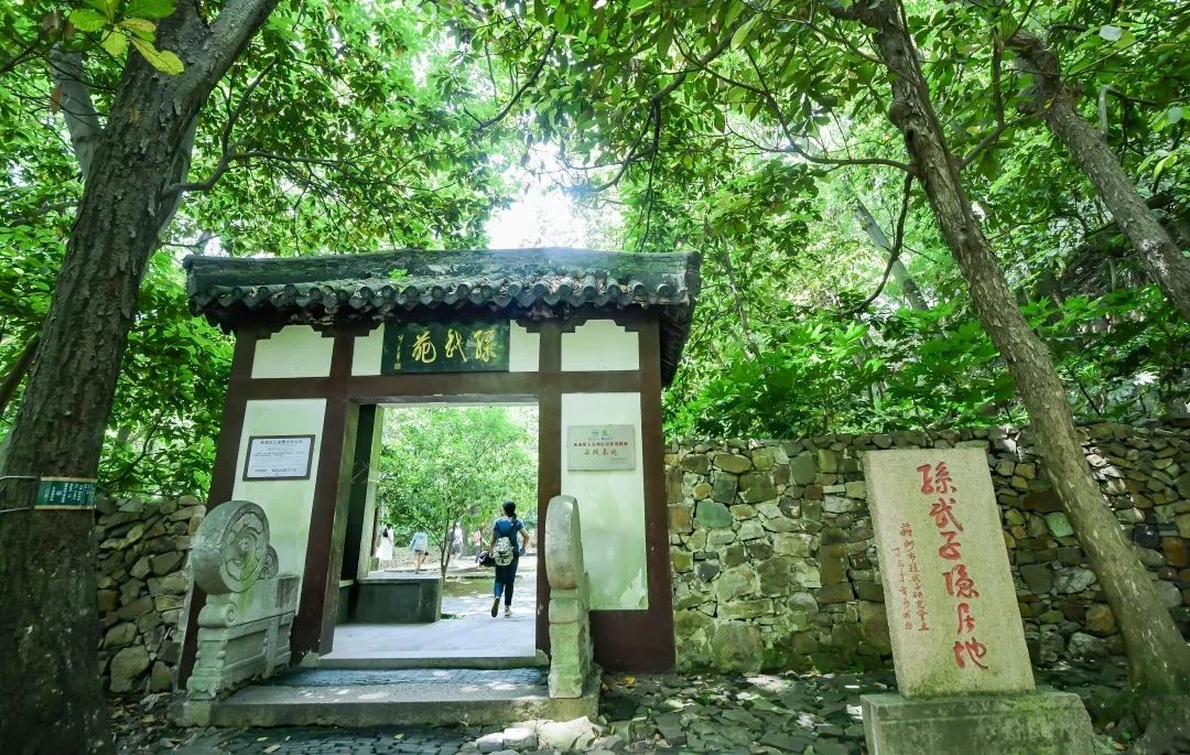 对对对，这样有态度的T恤你也应该有一件！