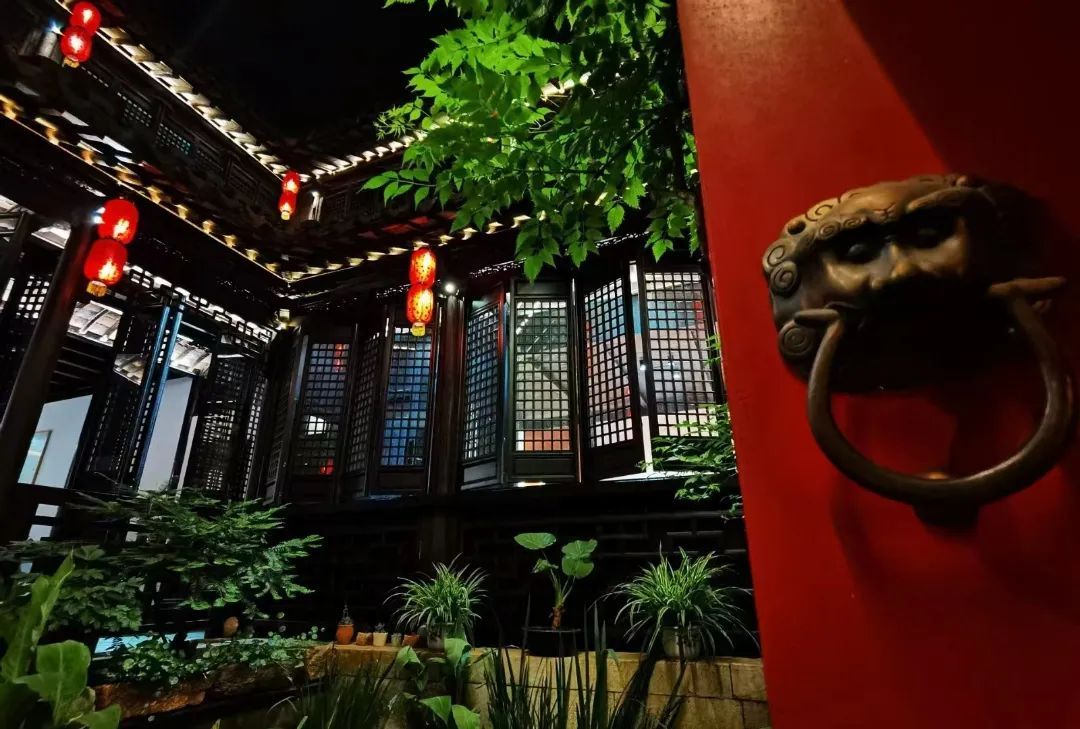 诗意栖居丨百年老宅变民宿，美得不像话！