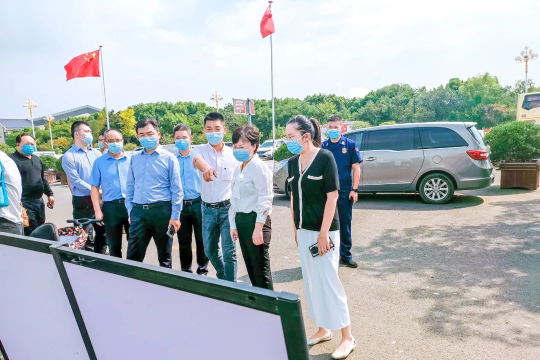 区领导带队检查国庆前文旅市场安全生产及疫情防控工作