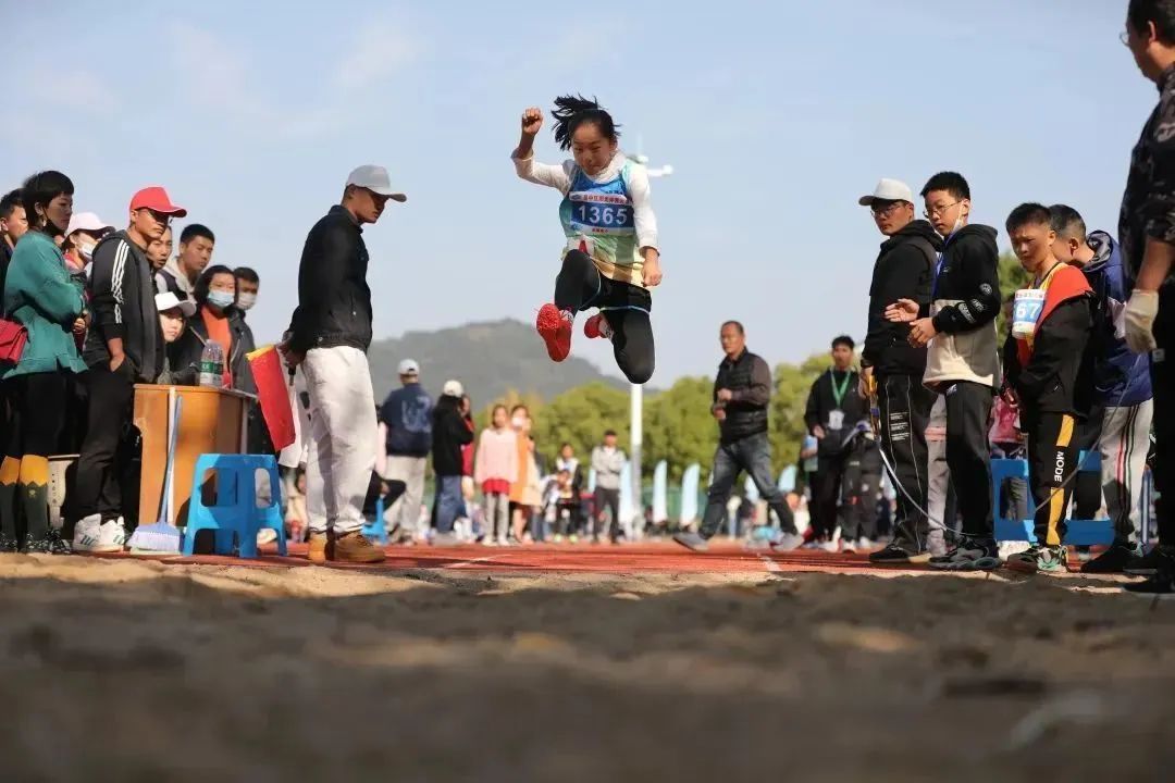 金秋时节，他们在这里绽放活力！