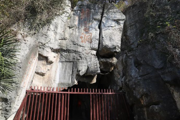 探秘冬日石公山——归云洞