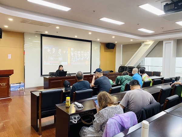 我为残疾群众办实事：吴中区图书馆“心聆书香”视障活动邀请视障读者欣赏无障碍电影