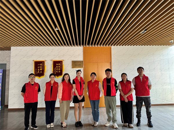 党员进社区 行动映廉心——吴中区文化馆党支部开展下基层志愿服务活动