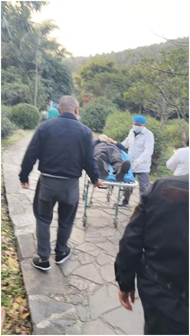 术业有专攻服务有技巧—旺山景区紧急救助游客