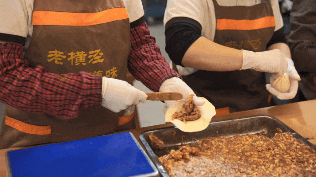 这一口肉馒头，也太好吃了吧！