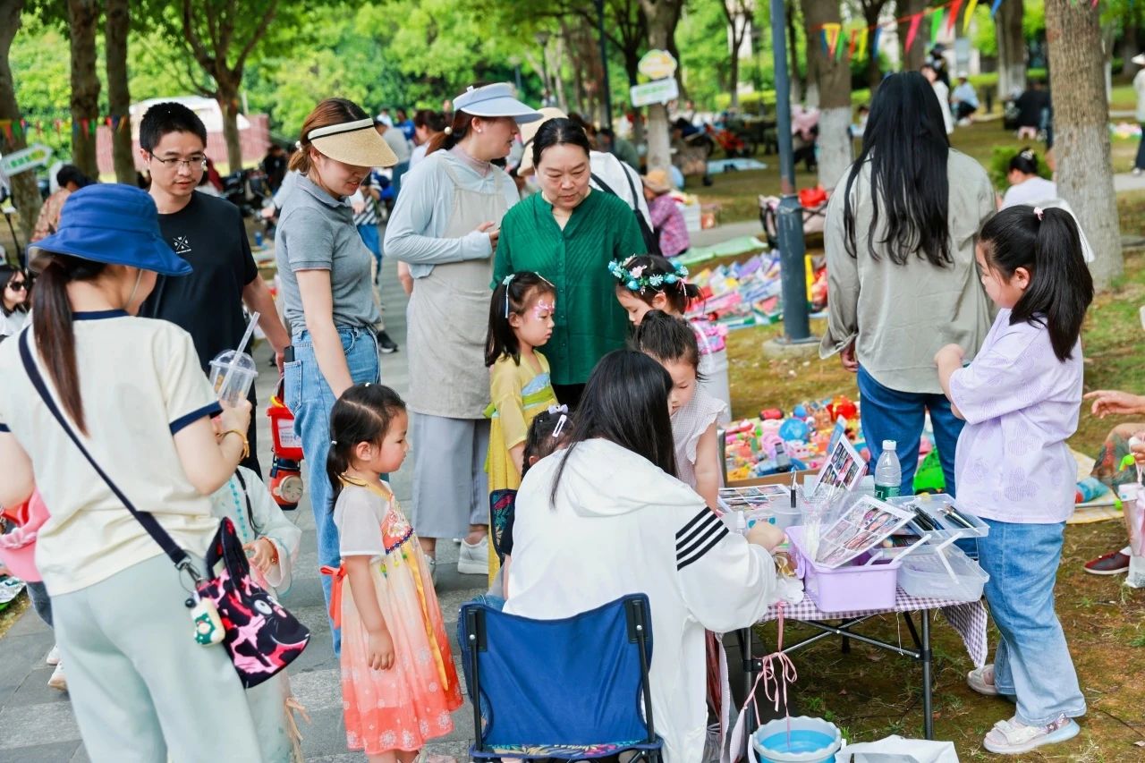 美好春日，童趣无限！尹山湖美术馆儿童跳蚤市场本周六开启~