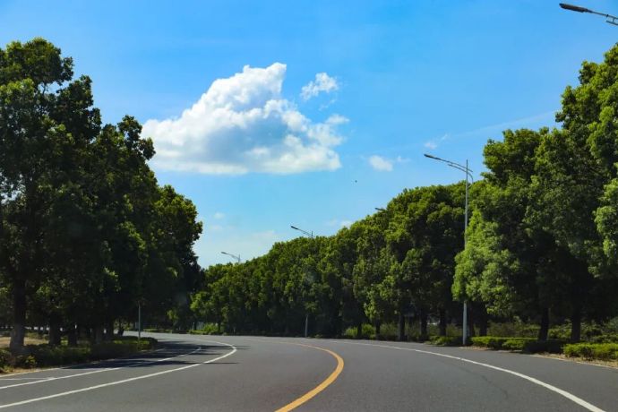 骑行追风，闯进初秋美景