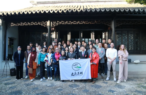 把“课堂”搬进严家花园 外国研学团深度探访木渎古镇