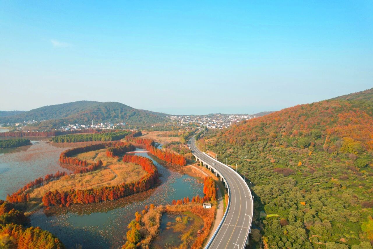 约上骑行搭子,一起在西山岛追风!