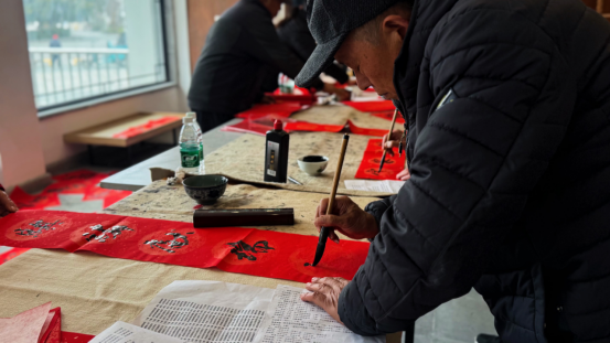 “执笔纳祥·共贺新岁”石公山景区新春送对联活动圆满举办