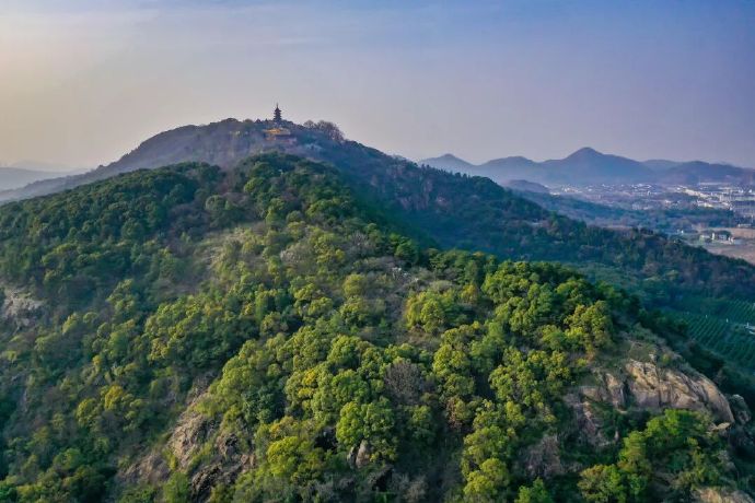 来吴中，登高向马年！