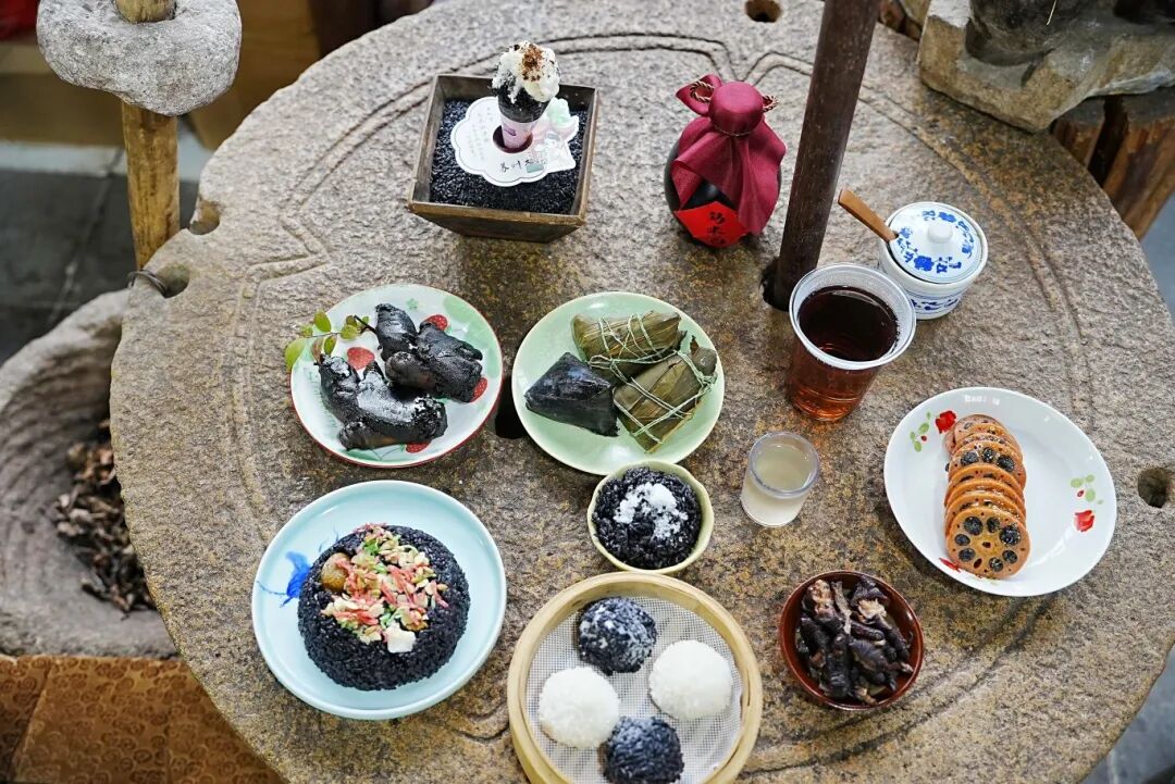 糯叽叽，把春天揉进团子里