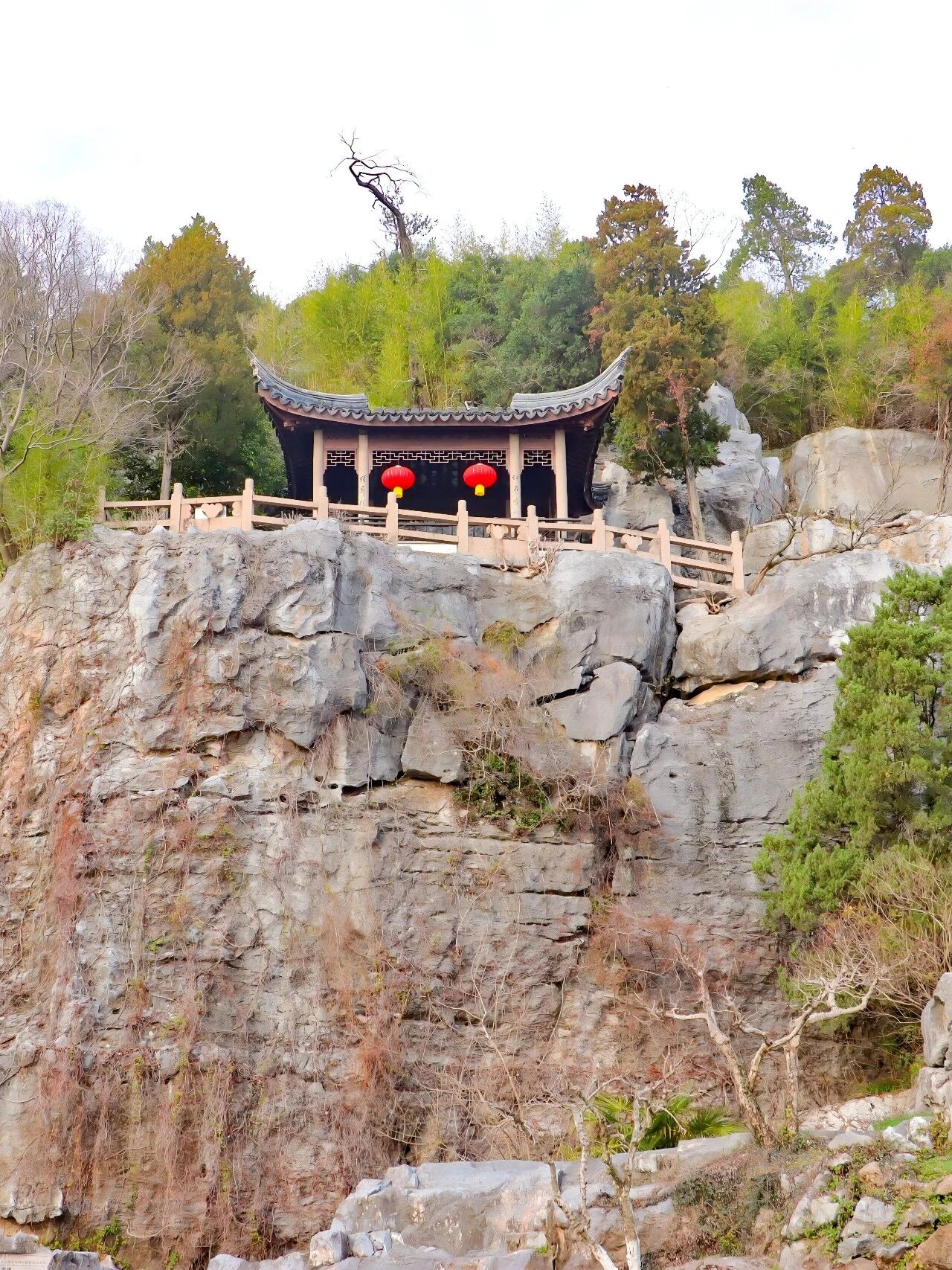 赴石公山，揽一湖春色入怀~