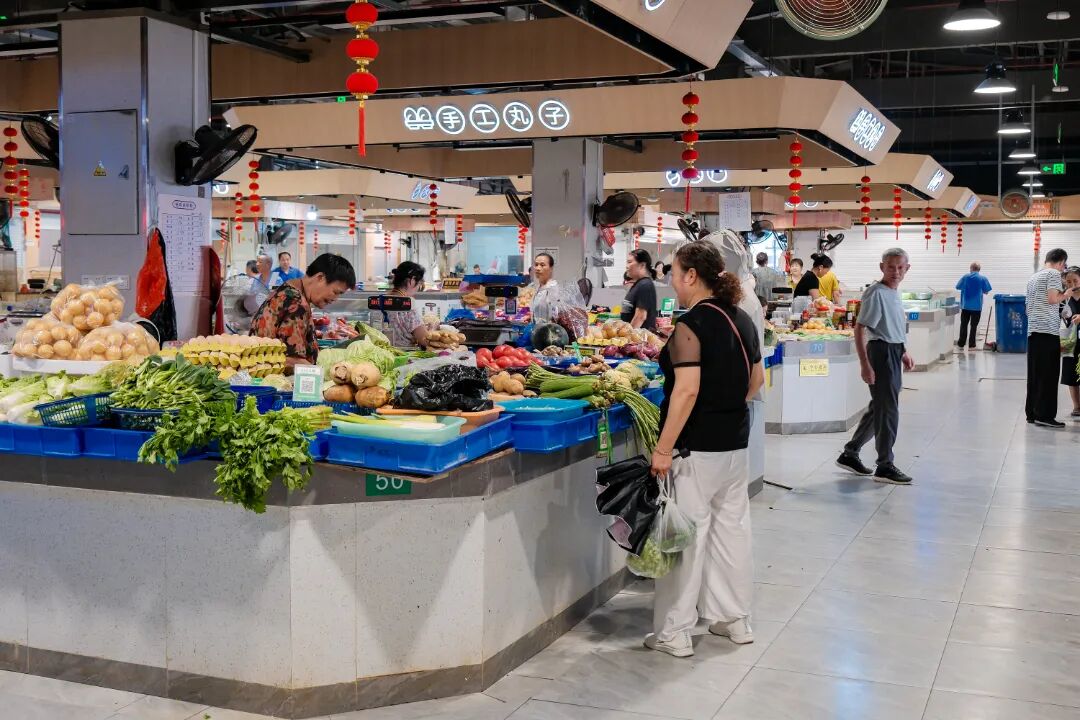 寻味菜市场,提一篮“活色生香”的春天