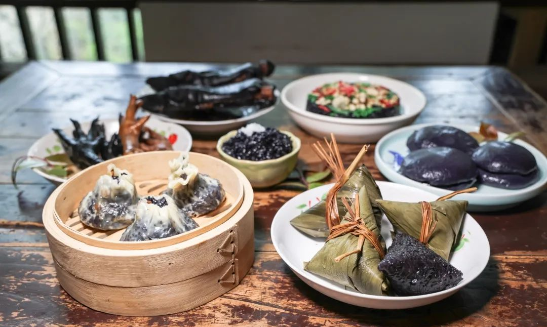 吴中初夏，从一口乌米饭开始~