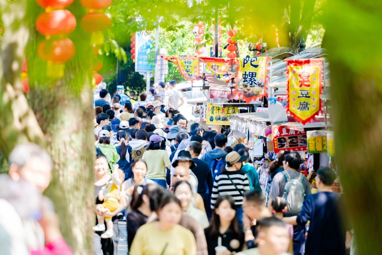 漫游古镇古村，偷得半日闲