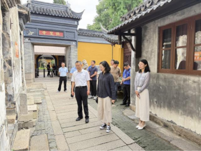 镇领导带队检查甪直古镇景区安全生产工作