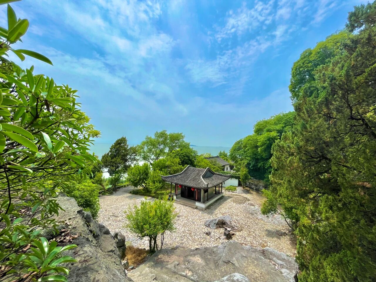 来西山岛避暑啦~